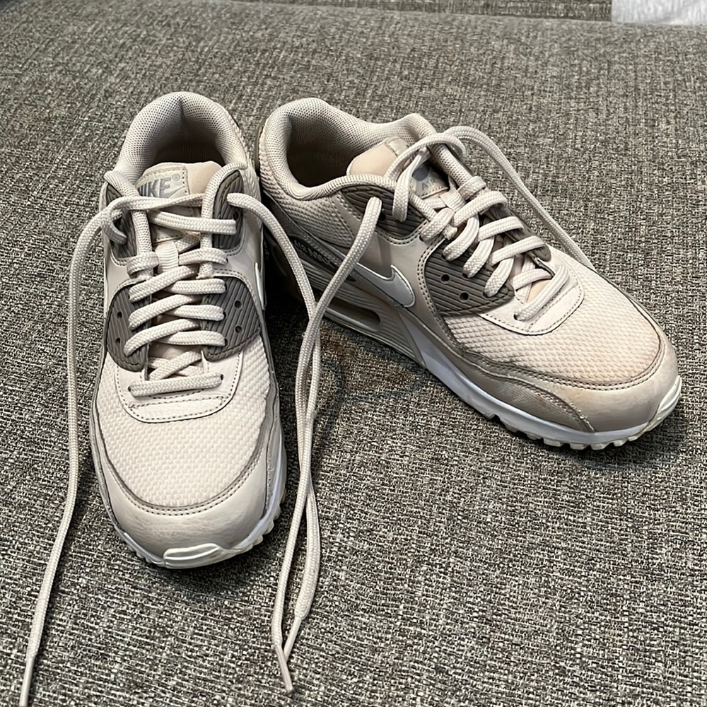 WMNS Nike Air Max 90 - 325213-054